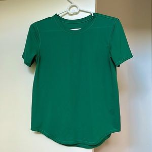 Lululemon High neck running green running T shirt, size 4